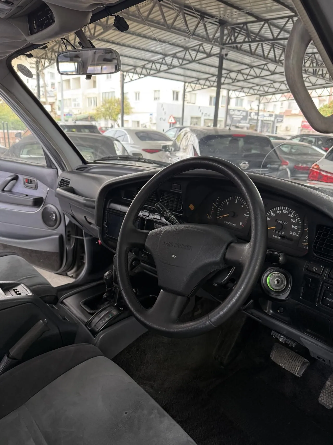Toyota Land Cruiser — Photo 5