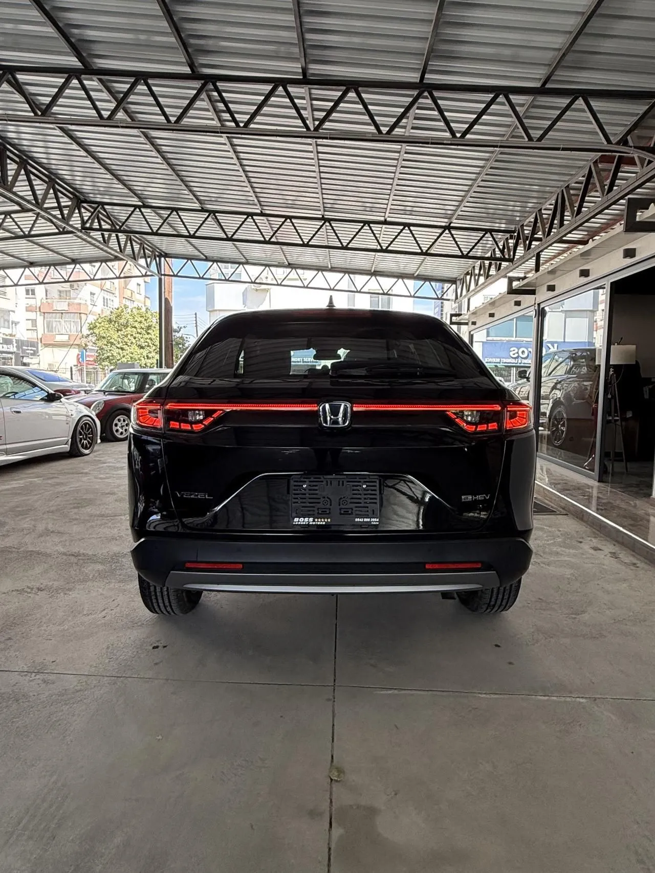 Honda Vezel Hybrid — Fotoğraf 3