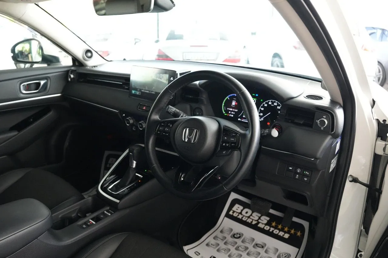 Honda Vezel Hybrid — Photo 4