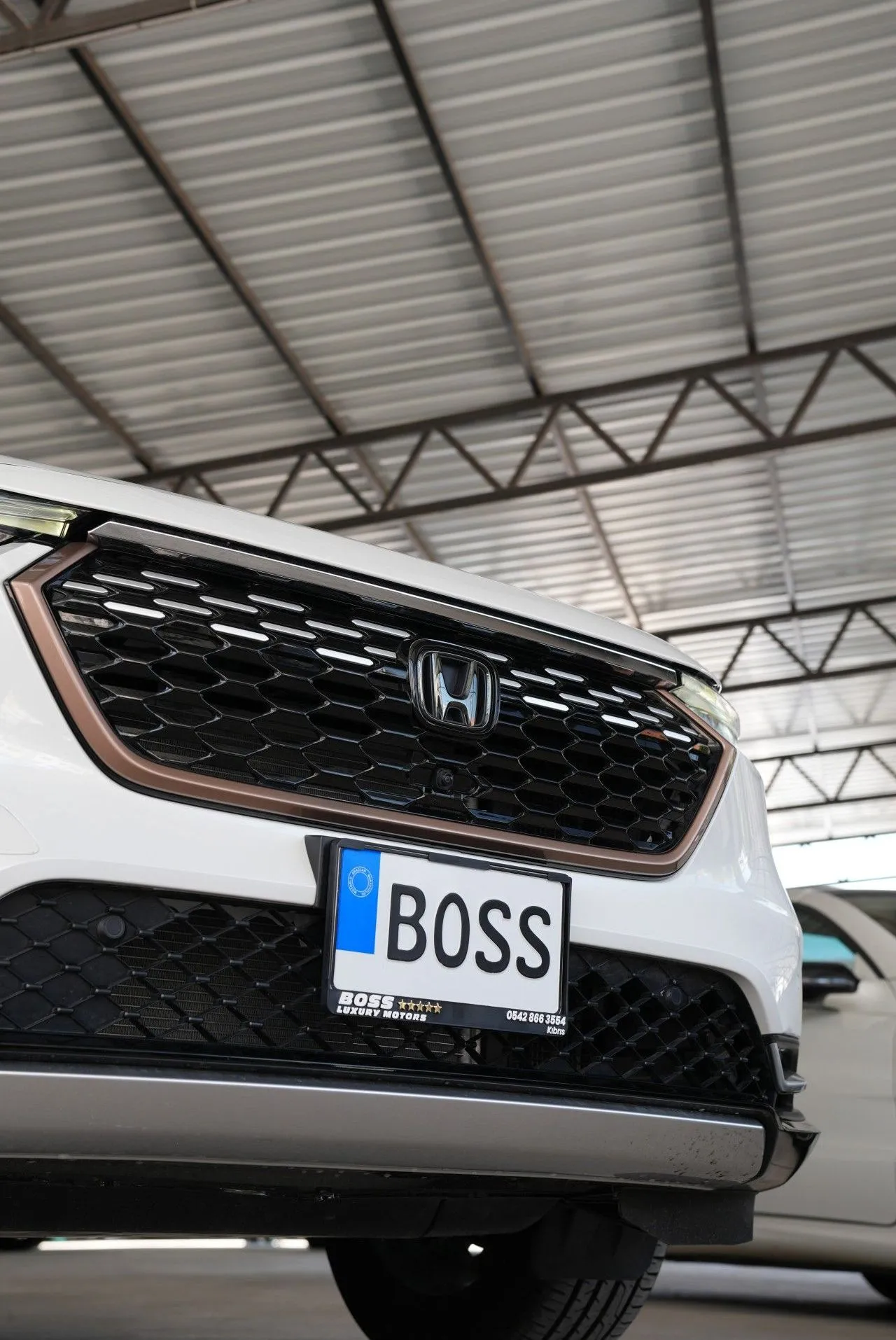 Honda Vezel Hybrid — Photo 3