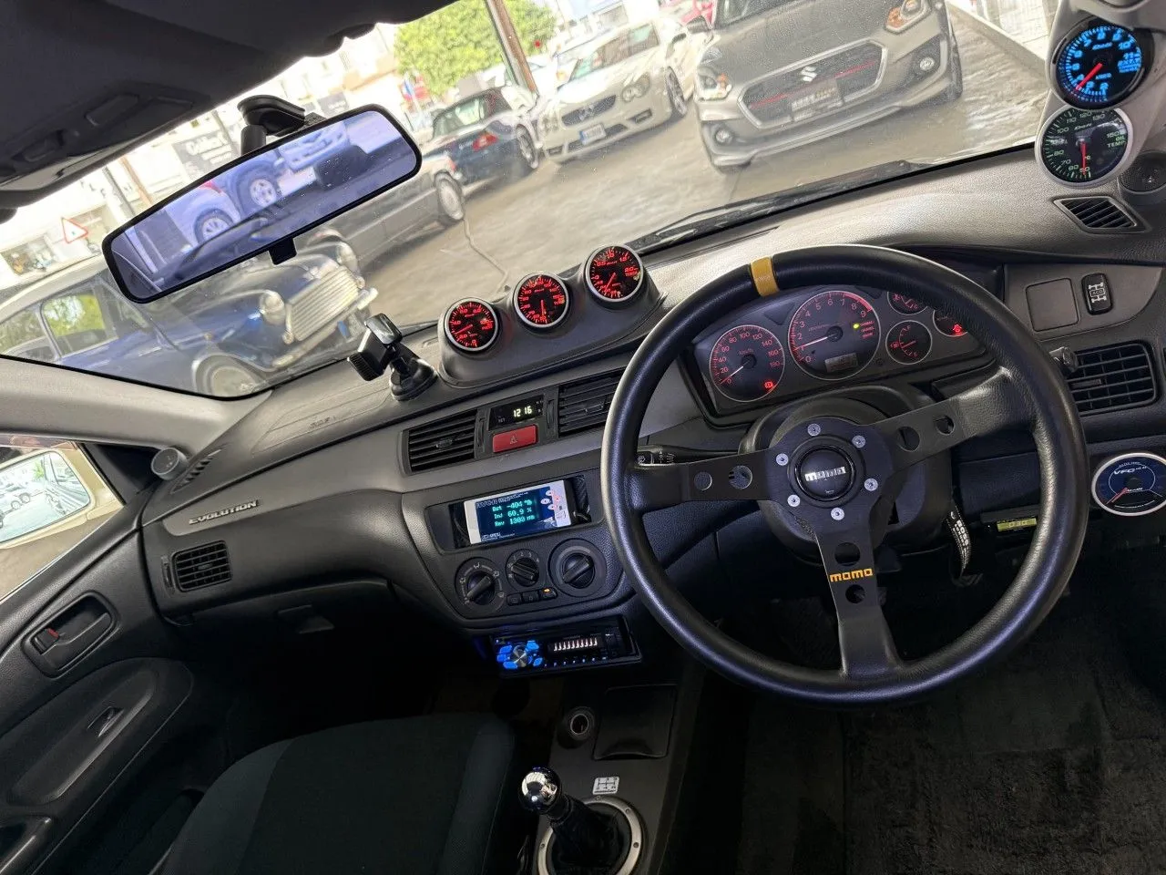 Mitsubishi Lancer Evolution — Photo 4