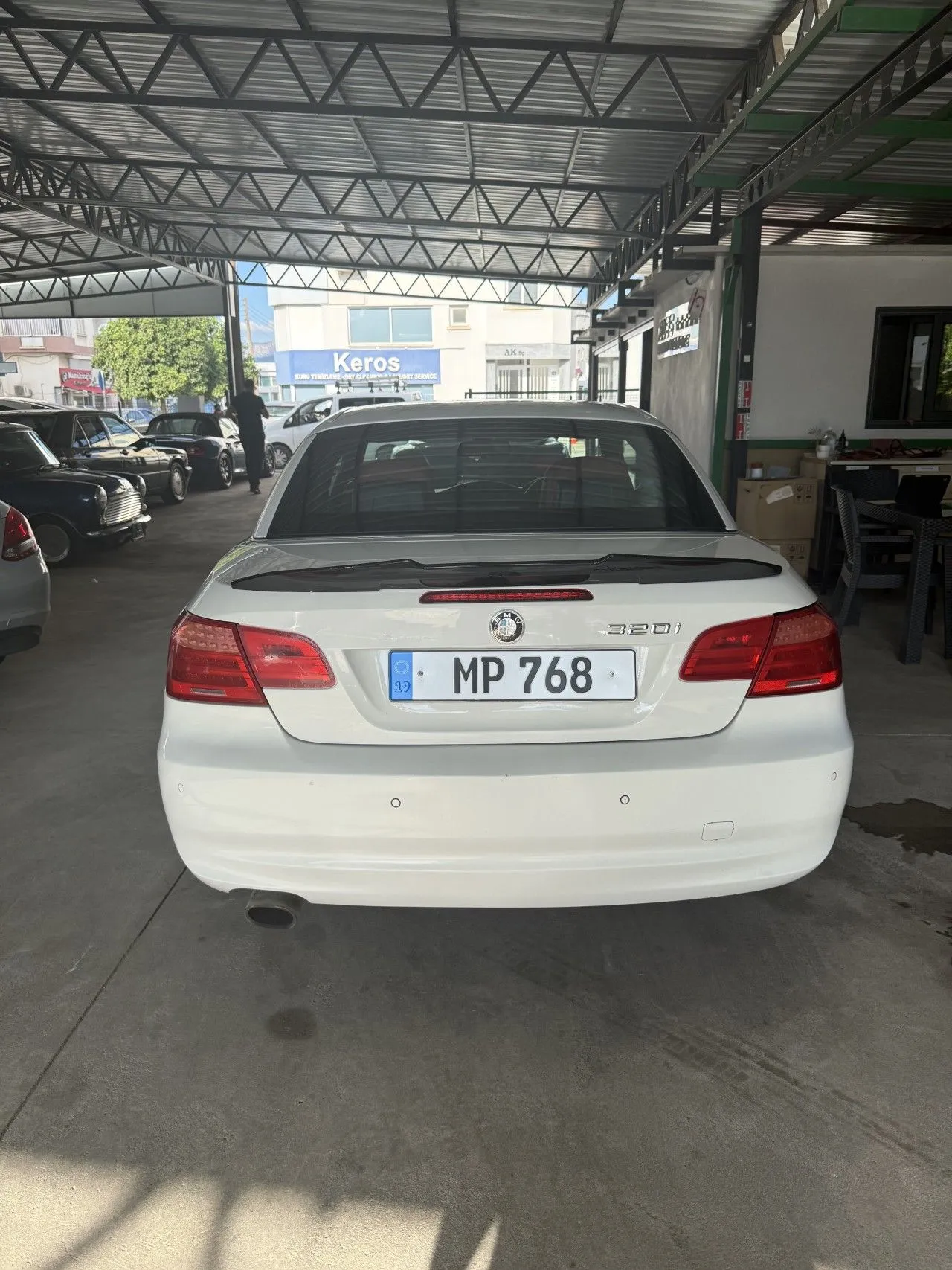 BMW 320i — Fotoğraf 5