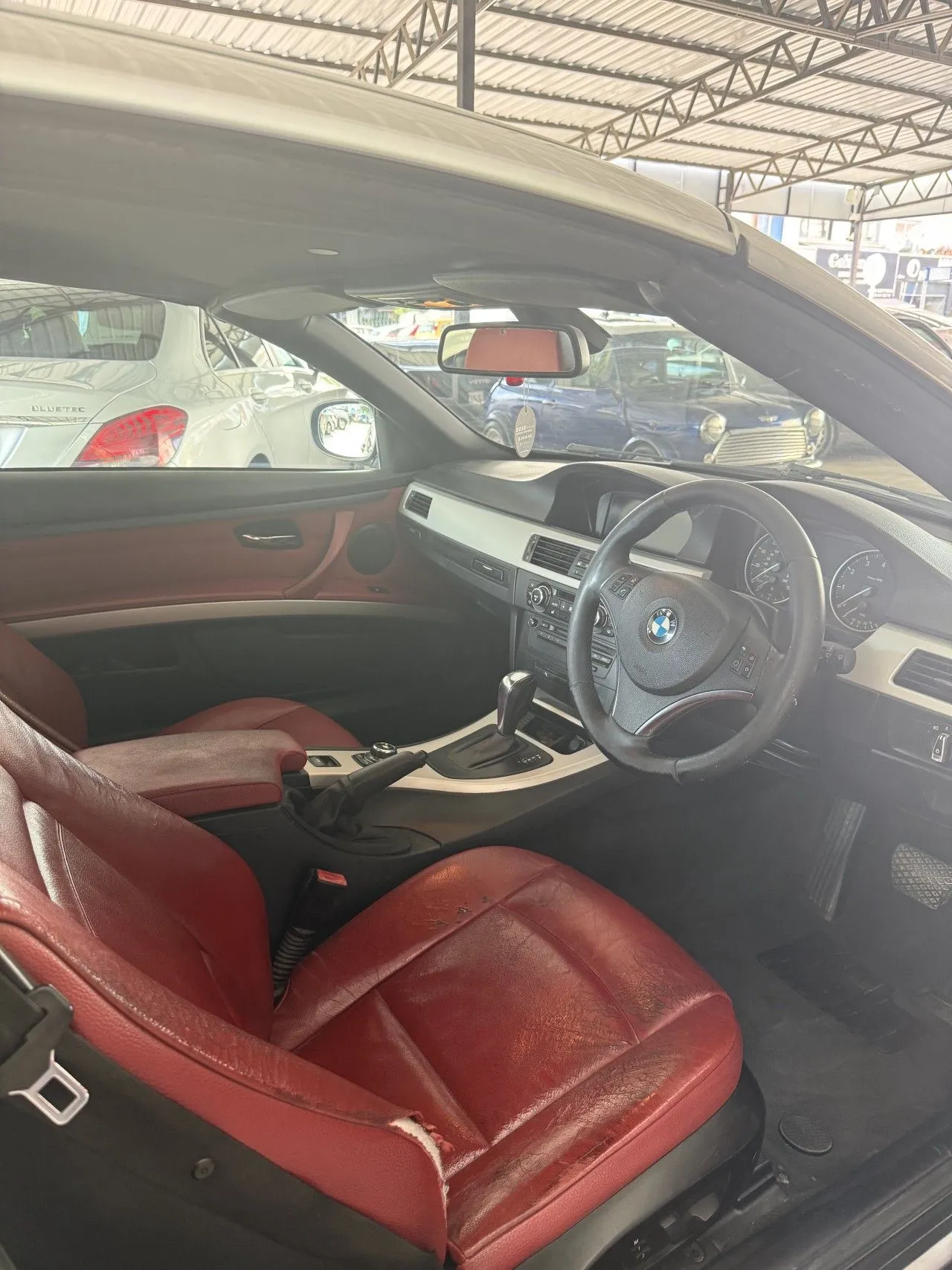 BMW 320i — Fotoğraf 3