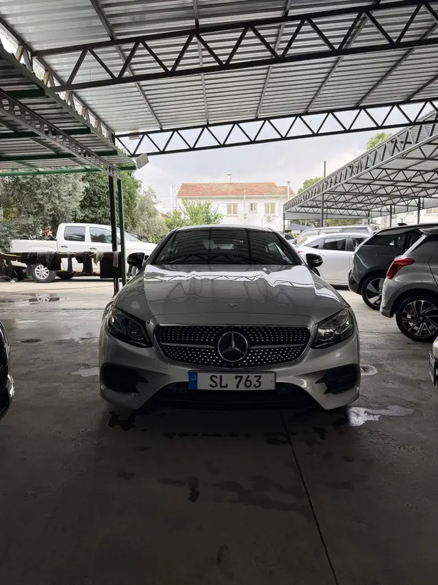 Mercedes-Benz E 220 d